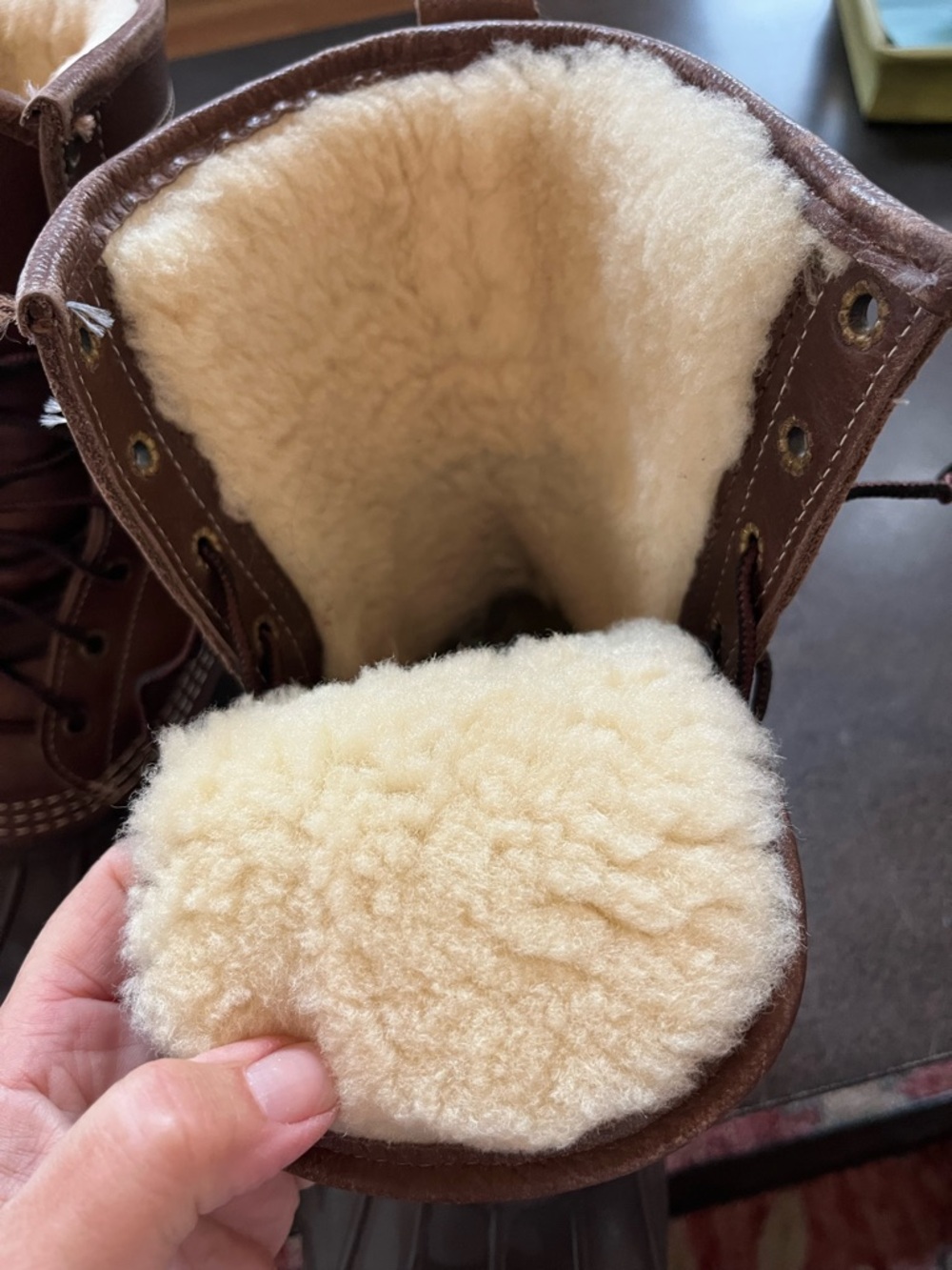 LL Bean Women’s Tumbled Leather Sherpa Lined Lace-Up Duck Boots Size 8 - Picture 6 of 7
